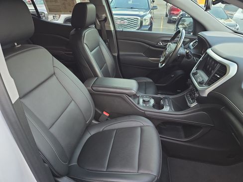 Used 2022 GMC Acadia SLT w/ Elevation Edition FWD image 10