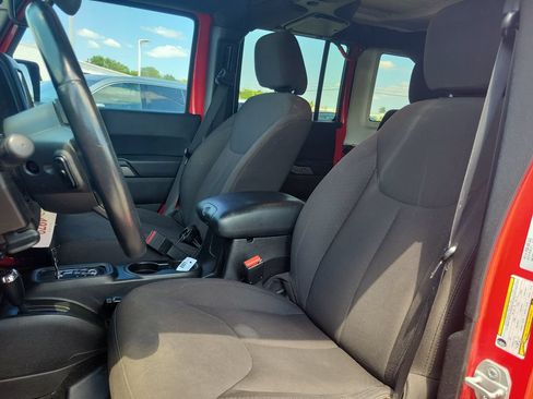 Used 2015 Jeep Wrangler Unlimited Sport w/ Quick Order Package 24S AWD/4WD image 14