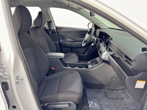 Used 2025 Hyundai Kona SEL image 14