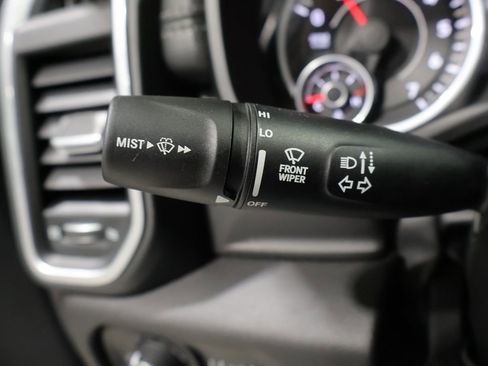 Certified 2022 RAM 1500 Laramie AWD/4WD image 40