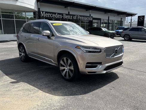 Used 2024 Volvo XC90 T8 Plus w/ Protection Package Premier image 7