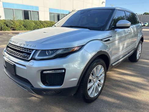 Used 2018 Land Rover Range Rover Evoque HSE image 4