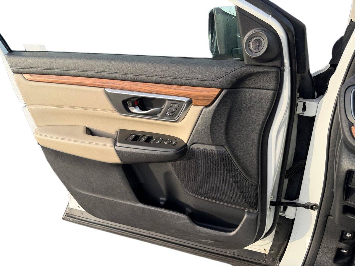 Used 2019 Honda CR-V Touring image 19