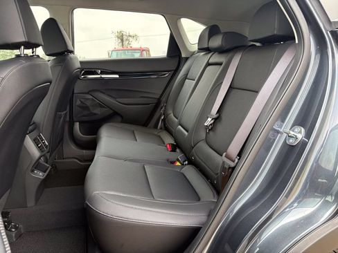 New 2026 Kia Seltos EX FWD image 13