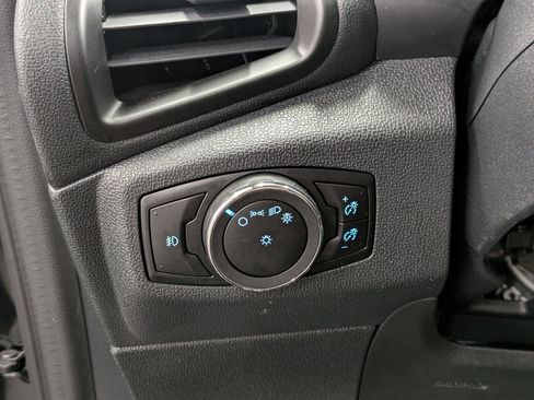 Used 2021 Ford EcoSport SE w/ SE Convenience Package image 19