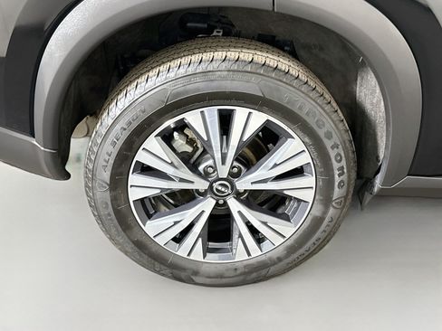 Used 2022 Nissan Rogue SV FWD image 33