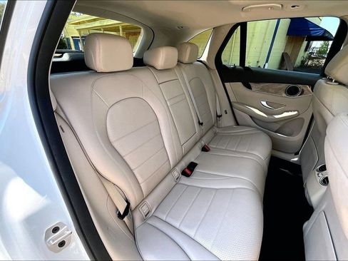 Used 2022 Mercedes-Benz GLC 300 image 20