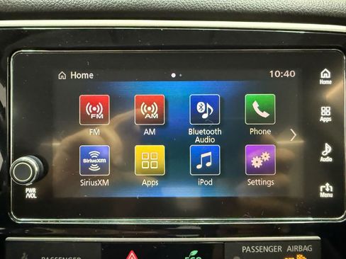 Used 2019 Mitsubishi Outlander SEL image 16