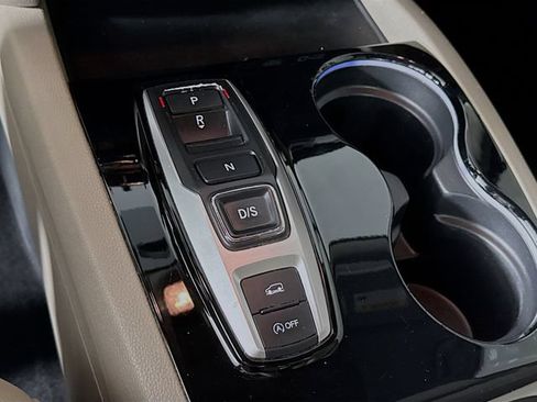Used 2022 Honda Pilot Touring image 18
