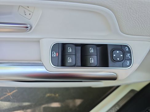 Used 2023 Mercedes-Benz GLA 250 4MATIC image 26