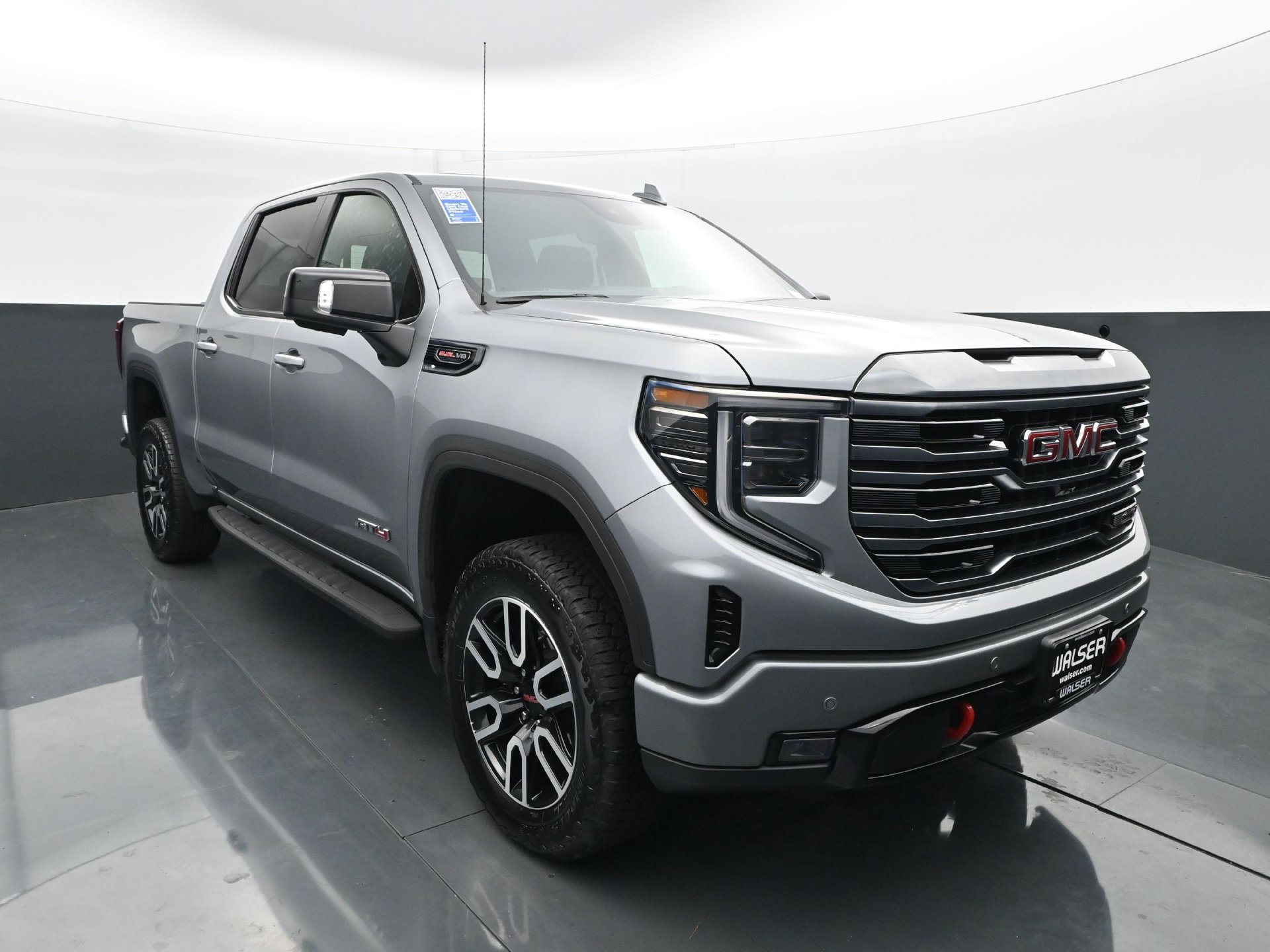 Used 2024 GMC Sierra 1500 AT4 w/ Technology Package AWD/4WD image 11
