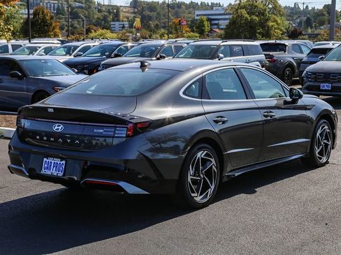 Used 2026 Hyundai Sonata SEL image 9