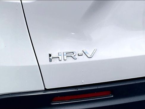Certified 2025 Honda HR-V Sport image 10