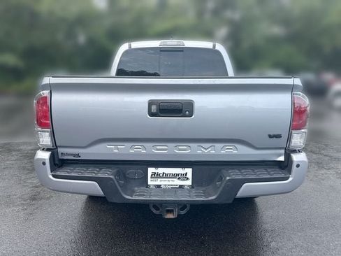 Used 2020 Toyota Tacoma TRD Sport w/ Technology Package AWD/4WD image 7