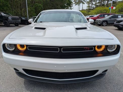 Used 2015 Dodge Challenger R/T Plus image 9