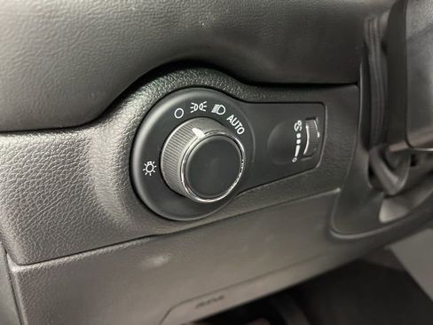 Used 2024 Dodge Durango GT image 32