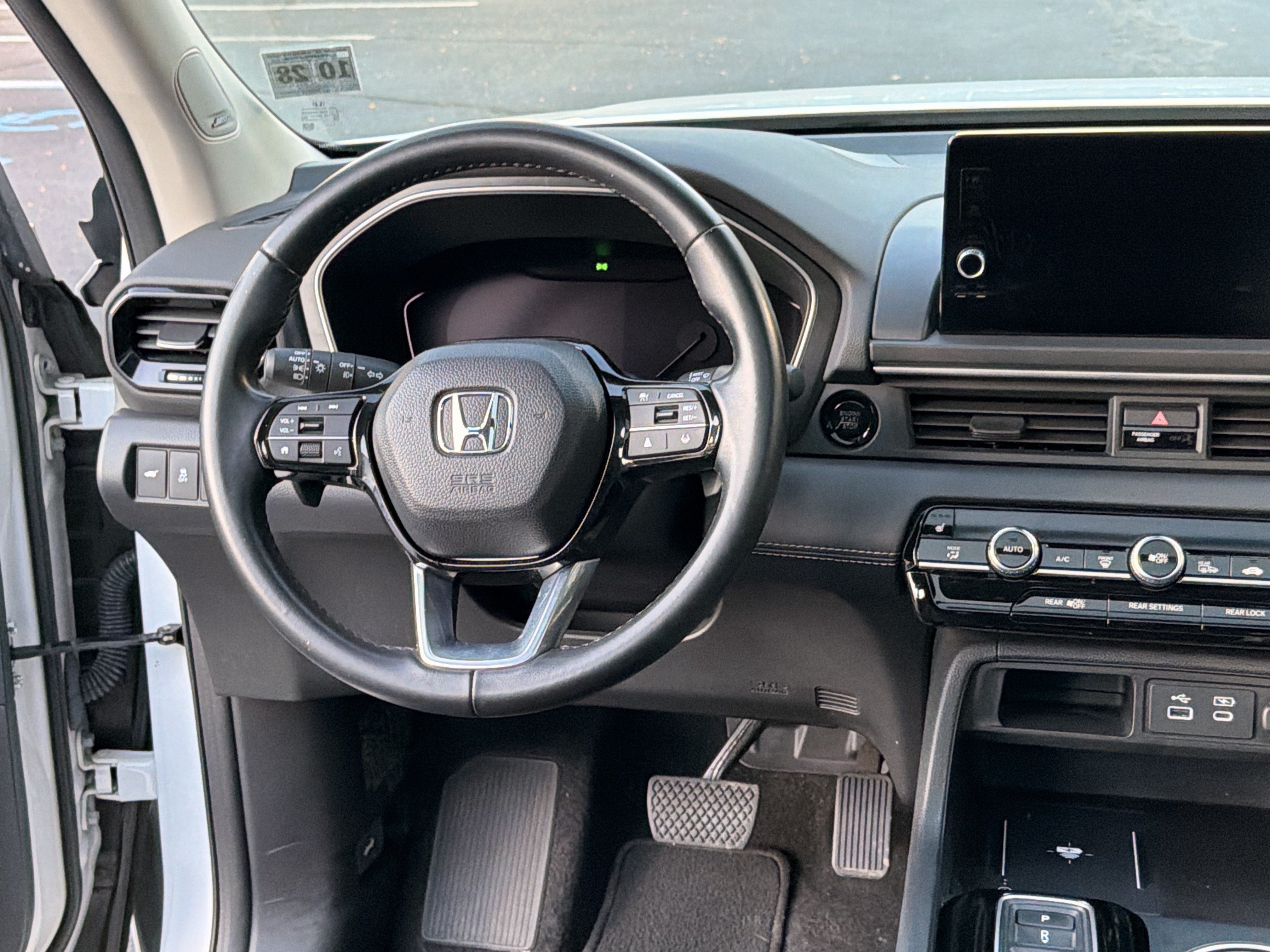 Used 2023 Honda Pilot Touring image 19