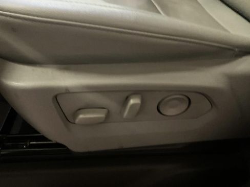 Used 2025 Chevrolet Silverado 1500 LTZ image 17