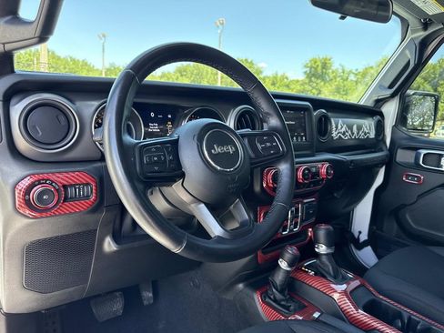 Used 2021 Jeep Wrangler Unlimited Sport AWD/4WD image 34