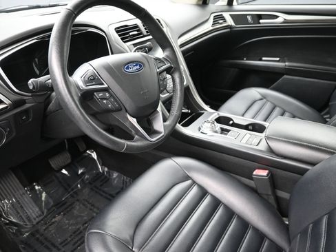 Used 2020 Ford Fusion SEL image 10