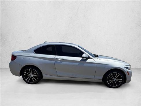 Used 2020 BMW 230i Coupe w/ Convenience Package RWD image 3