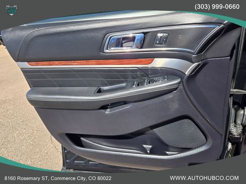 Used 2019 Ford Explorer Platinum AWD/4WD image 29
