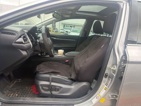 Used 2019 Toyota Camry XSE w/ Driver Assist Package image 6