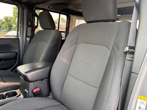 Used 2020 Jeep Wrangler Unlimited Sport AWD/4WD image 27