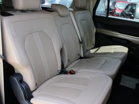 Used 2024 Ford Expedition Max Limited RWD image 59