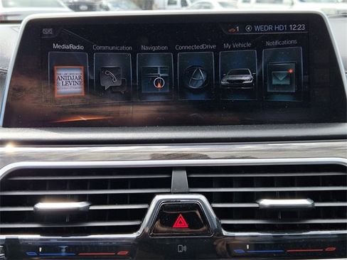 Used 2016 BMW 750i xDrive image 19