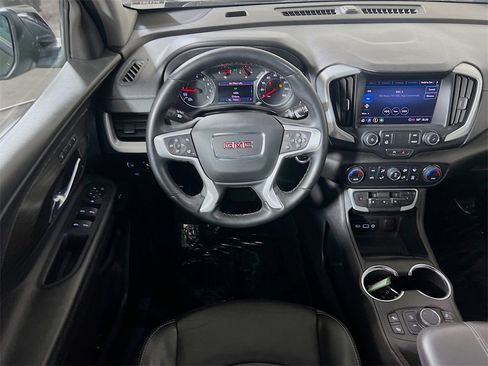 Used 2023 GMC Terrain SLT image 20