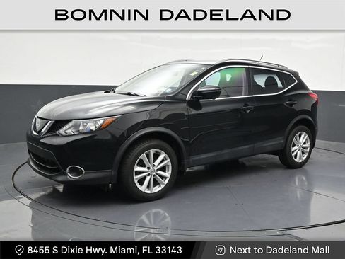 Used 2018 Nissan Rogue Sport SV w/ SV Technology Package AWD/4WD image 1