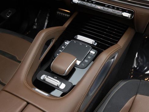 Used 2024 Mercedes-Benz GLS 63 AMG 4MATIC image 18