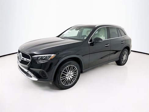 New 2026 Mercedes-Benz GLC 300 GLC 300 image 3