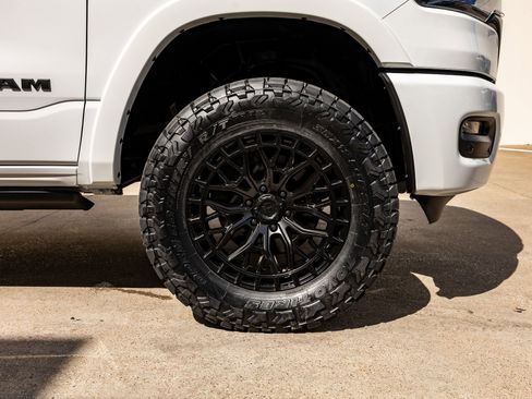 Used 2026 RAM 1500 Laramie w/ Night Edition image 12