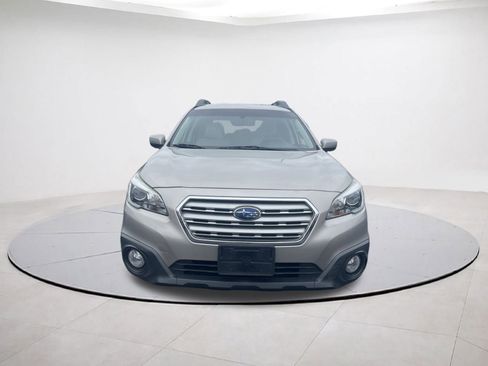 Used 2015 Subaru Outback 2.5i Premium image 2
