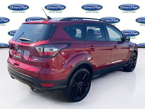 Used 2018 Ford Escape SE w/ Ford Safe & Smart Package image 8