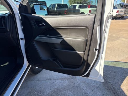 Used 2016 Chevrolet Colorado LT image 21