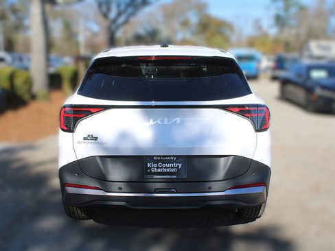 New 2026 Kia Sportage EX FWD image 8