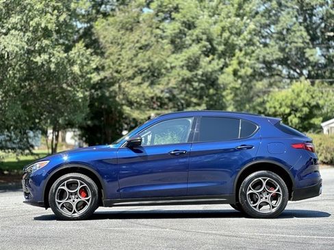 Used 2021 Alfa Romeo Stelvio Sprint w/ Nero Edizione image 11