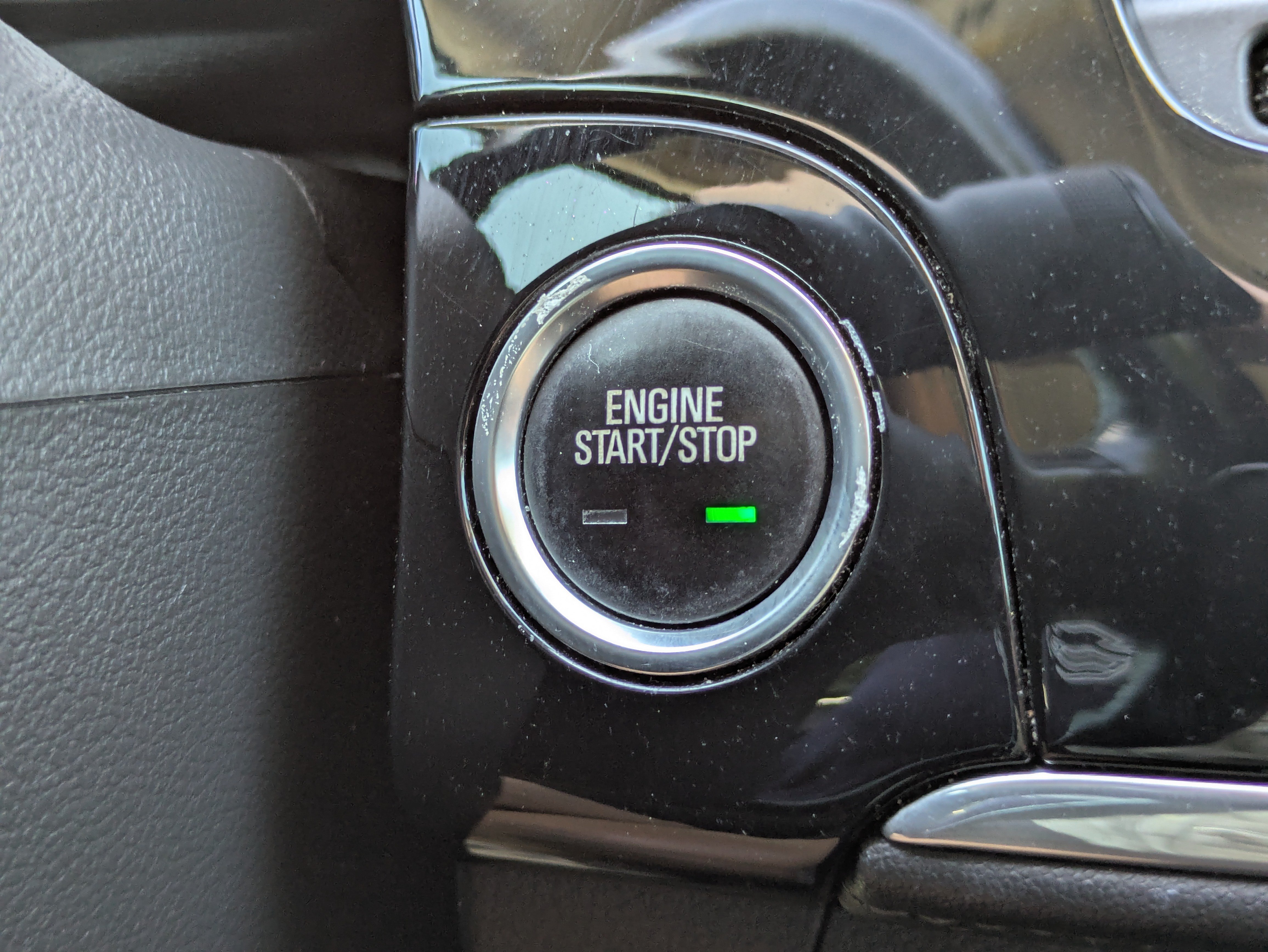 Used 2020 Buick Encore Essence FWD image 30