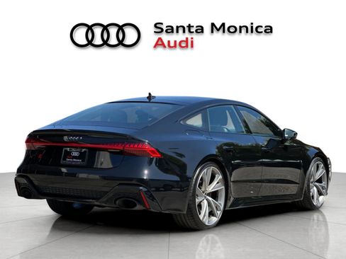 Used 2022 Audi RS 7 Sportback w/ Black Optic Package AWD/4WD image 2