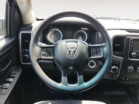 Used 2018 RAM 1500 Tradesman AWD/4WD image 12