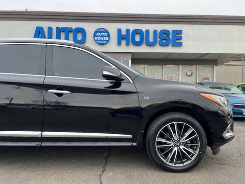 Used 2018 INFINITI QX60 Base AWD 4dr SUV w/ Premium Plus Package image 36