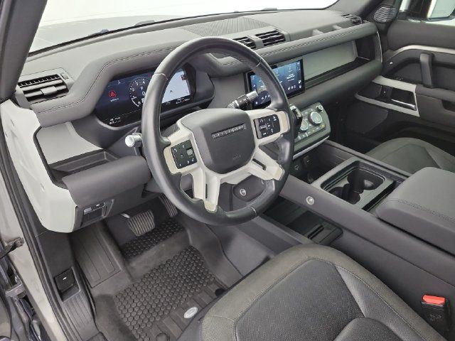 Used 2021 Land Rover Defender 110 SE AWD/4WD image 18