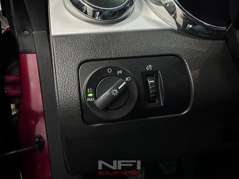 Used 2006 Ford Mustang GT Premium image 30