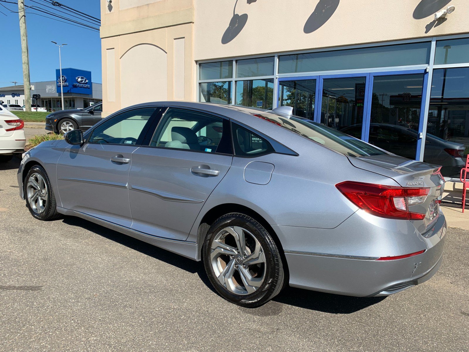 Used 2018 Honda Accord EX-L image 5