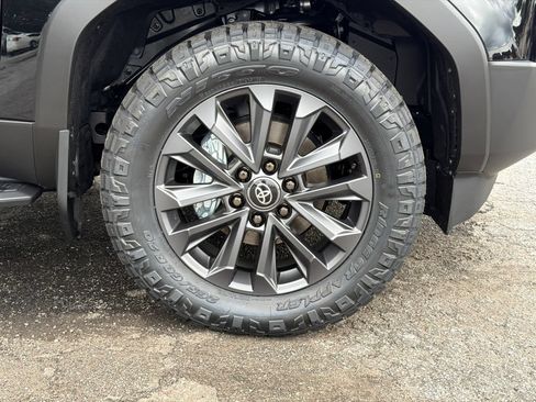 New 2027 Toyota Land Cruiser w/ Premium Package AWD/4WD image 12