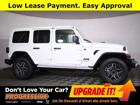 New 2025 Jeep Wrangler Unlimited Sahara AWD/4WD image 1