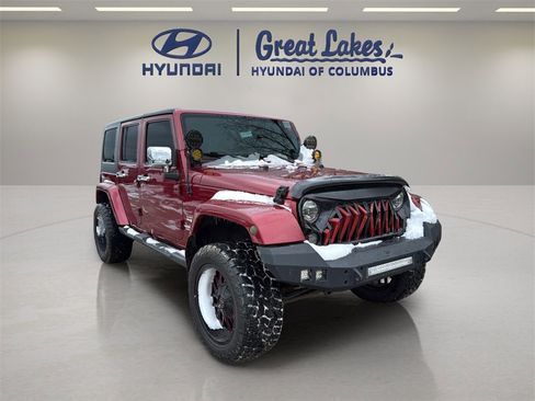Used 2012 Jeep Wrangler Unlimited Sahara image 7